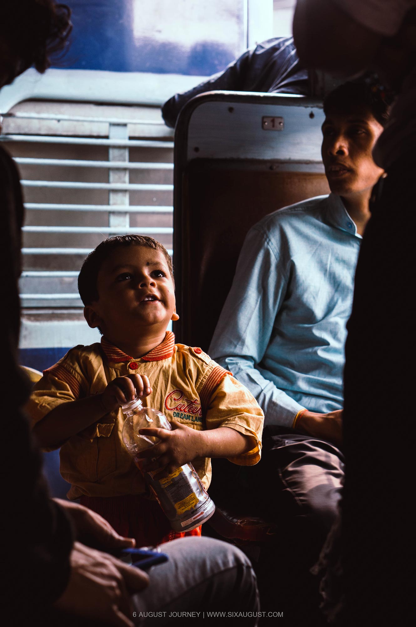 เด็กบนรถไฟ