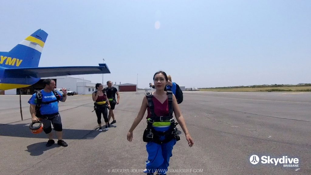 SKYDIVE