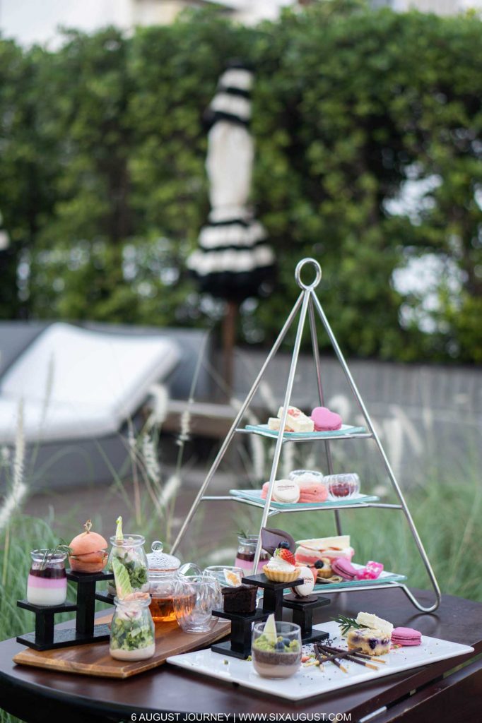 Movenpick Sukhumvit 15 Afternoon tea